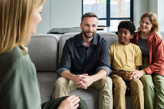 Behaviour support service areas across Sydney and NSW with practitioner providing NDIS behaviour support to a family.